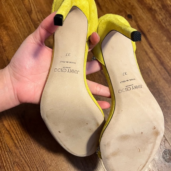 SOLD Jimmy choo Shiloh in yellow suede - Picture 4 of 4